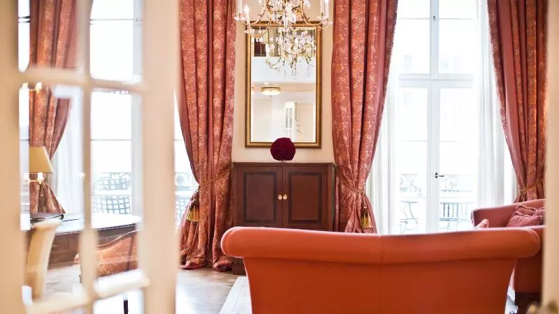 سوییت, Palais Coburg