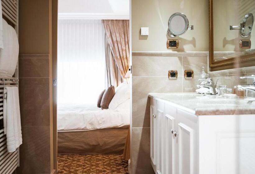 デラックスルーム, Relais & Châteaux Hotel Heritage