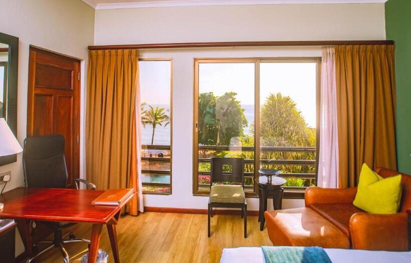 اتاق لوکس با چشمانداز دریا, Sea Cliff