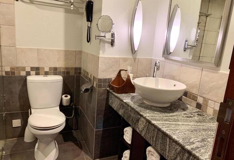 اتاق لوکس با چشمانداز دریا, Sea Cliff