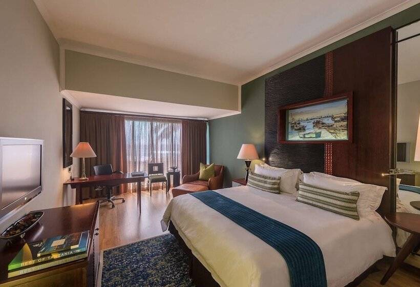 اتاق لوکس با چشمانداز دریا, Sea Cliff