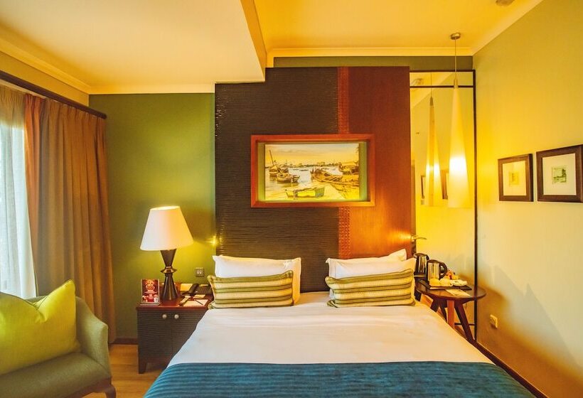 اتاق لوکس با چشمانداز شهر, Sea Cliff