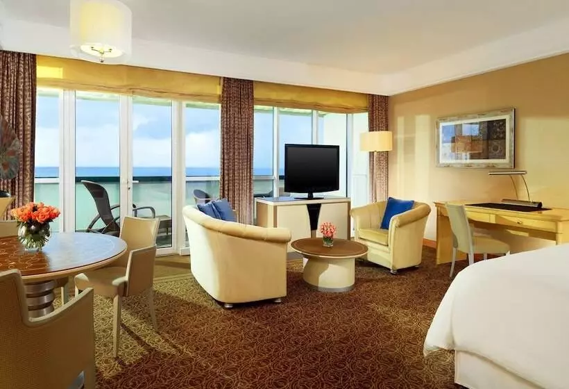 海の見えるエクゼクティブスイート, Sheraton Club Des Pins Resort