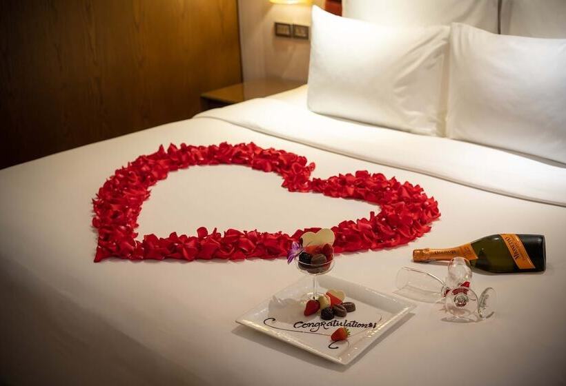 اتاق کلاب, Windsor Plaza