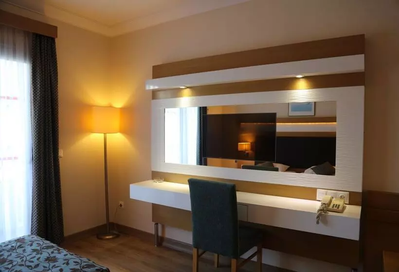 Standard Kolmen Hengen Huone, Marbel Hotel By Palmwings