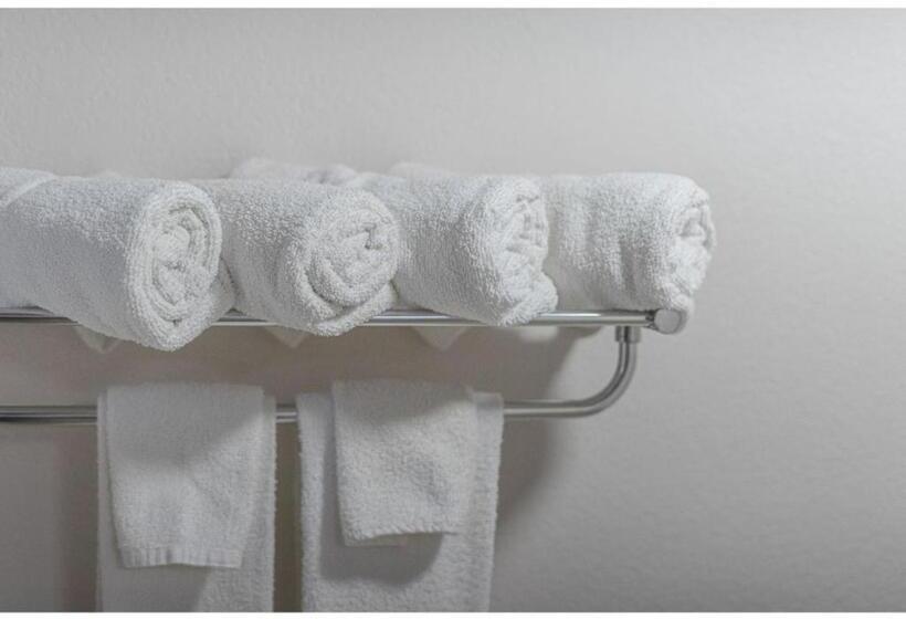 ２ダブルベッドのスタンダードルーム, Bear Creek Inn Gatlinburg, Tn