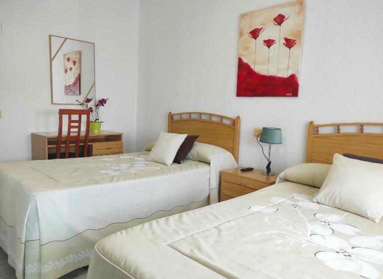 غرفة قياسية, Hostal La Llave