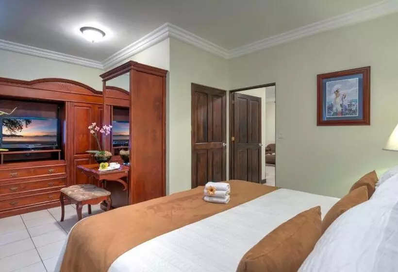 سوییت جونیور, Casa Conde Hotel & Apartamentos