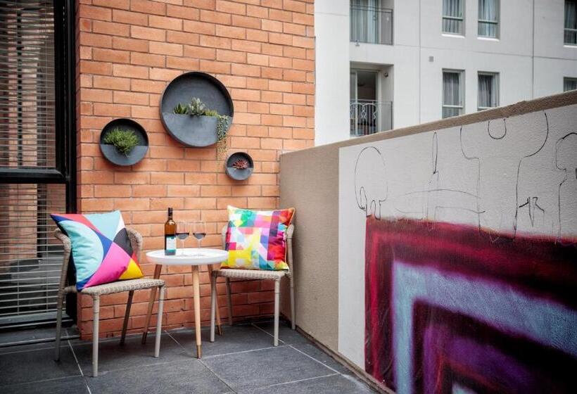 带阳台的豪华间, 115