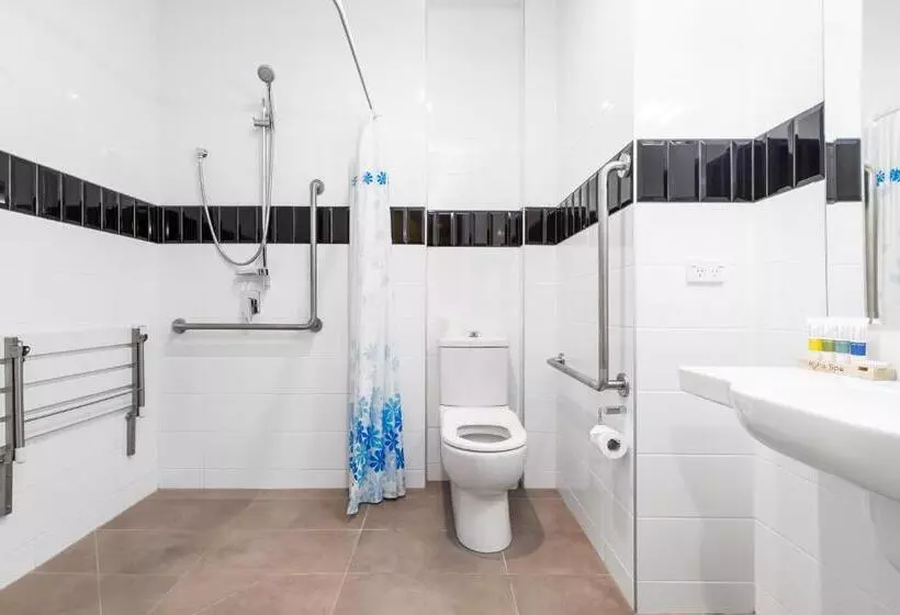 اتاق لوکس با تخت بزرگ, 115