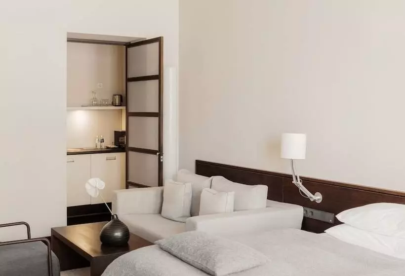 Escritório Estándar, Bergs Suites