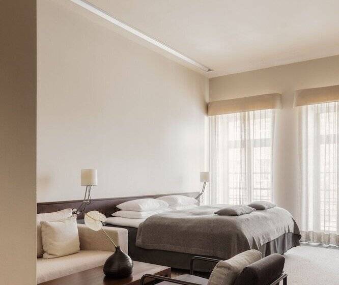 Escritório Estándar, Bergs Suites