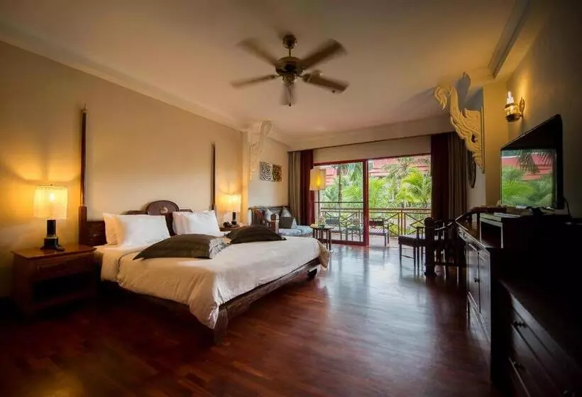 اتاق لوکس, Chada Thai Village