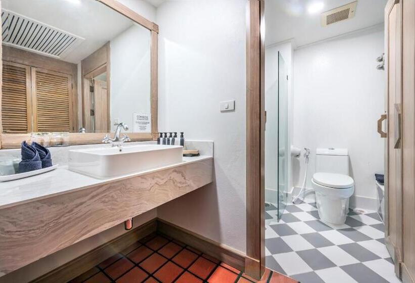 Люкс Дюплекс, Chada Thai Village