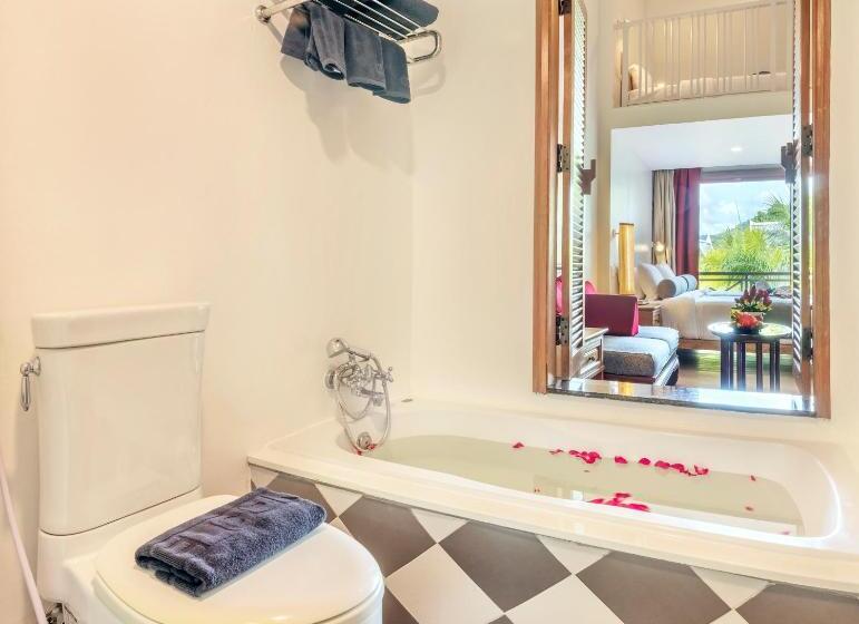 Люкс Дюплекс, Chada Thai Village