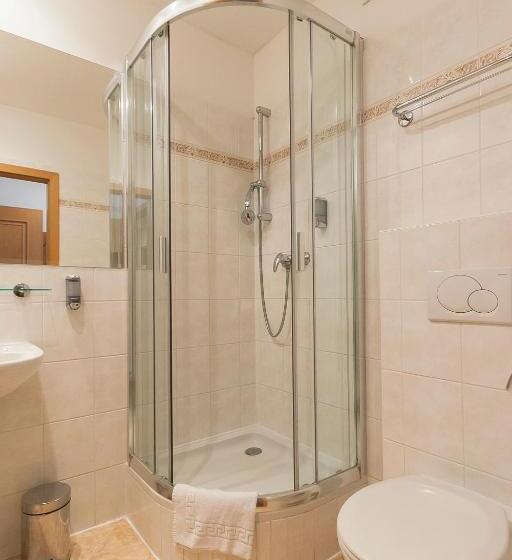 舒适型房间, Atos