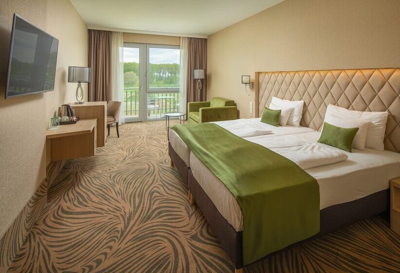 اتاق سوپریور با چشمانداز زمین گلف, Greenfield Hotel Golf & Spa