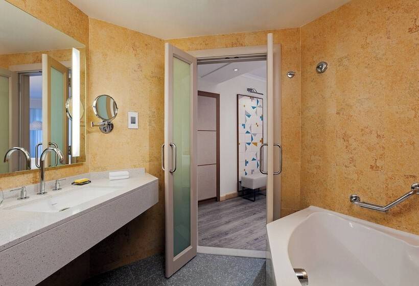 اتاق لوکس با چشمانداز دریا, Malta Marriott Resort & Spa