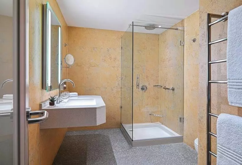 سوییت اجرایی, Malta Marriott Resort & Spa