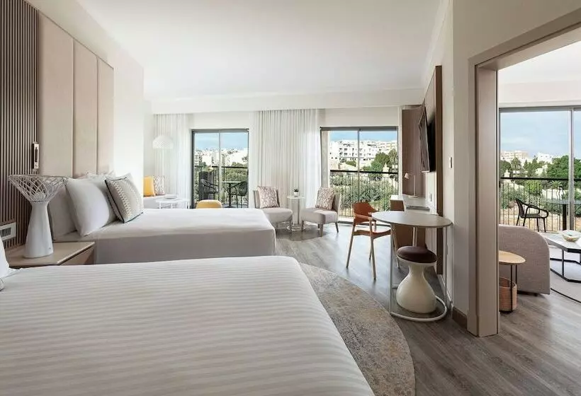 سوییت اجرایی, Malta Marriott Resort & Spa