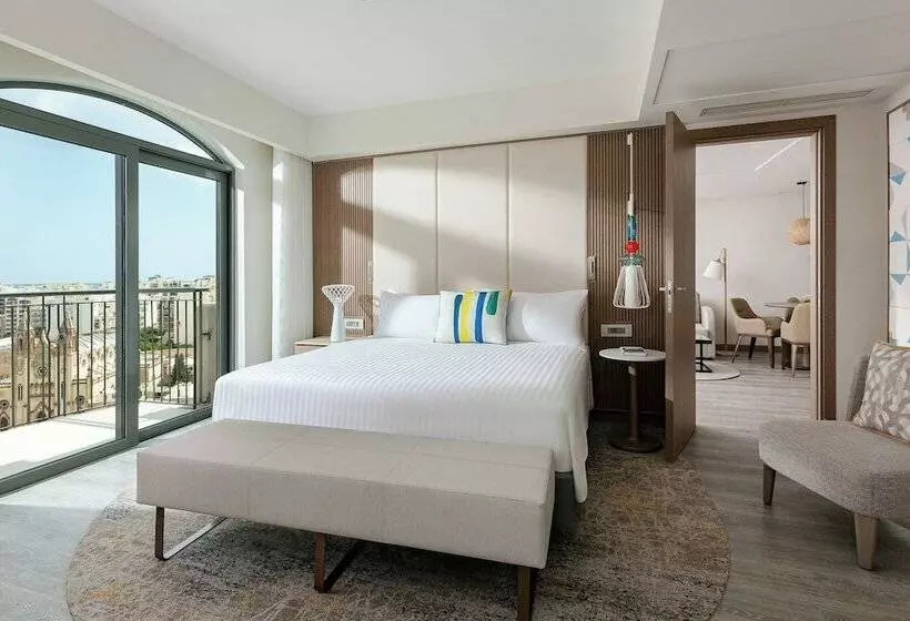 سوییت, Malta Marriott Resort & Spa