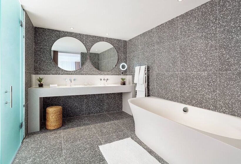 جناح, Malta Marriott Resort & Spa