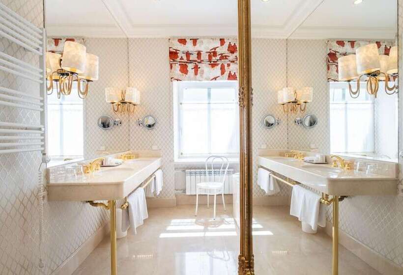 اتاق بزرگ با دسترسی به اسپا, Narutis Hotel   Small Luxury Hotels Of The World