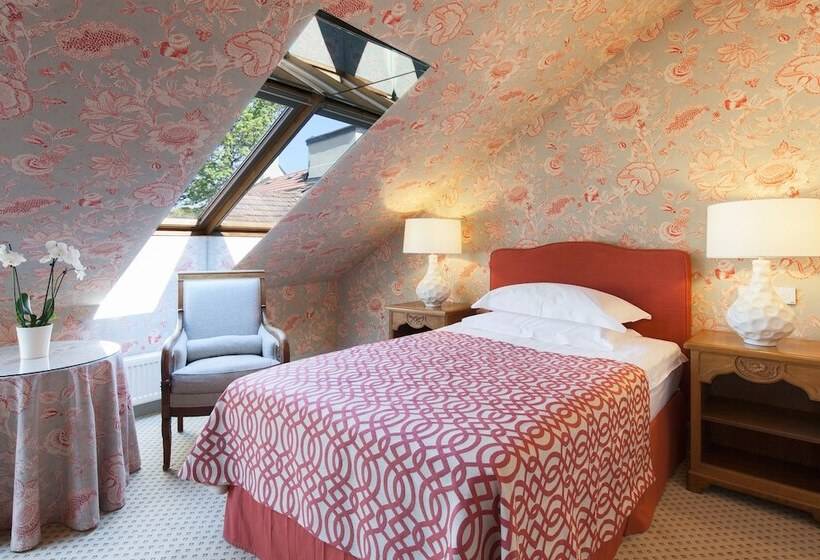 اتاق استاندارد یک نفره, Narutis Hotel   Small Luxury Hotels Of The World