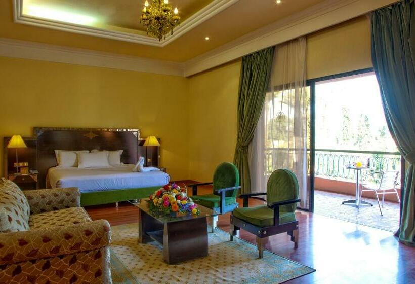 جناح جونيور, Royal Mirage Deluxe