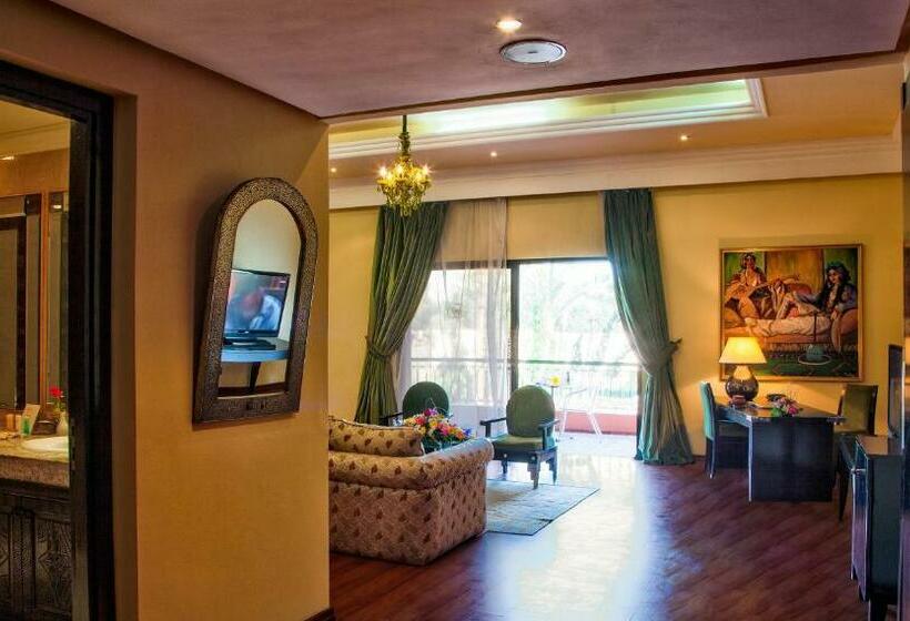 جناح جونيور, Royal Mirage Deluxe