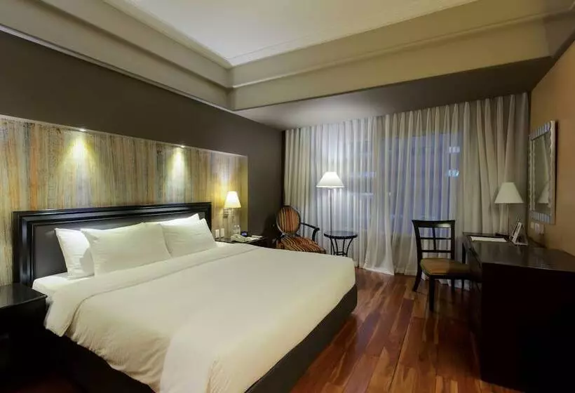 デラックスルーム, The Bellevue Manila