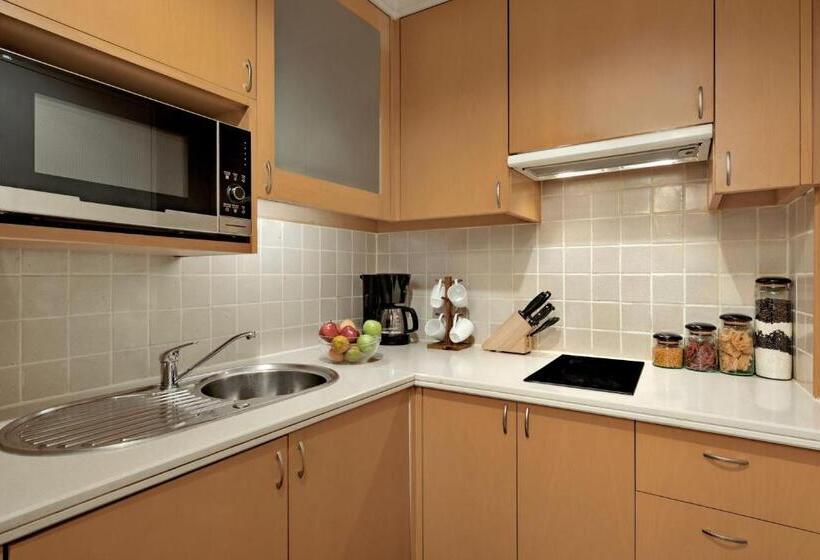 Superior Suite, Mayfair Bangkok Marriott Executive Apartments