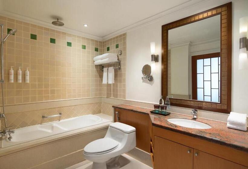 Superior Suite, Mayfair Bangkok Marriott Executive Apartments