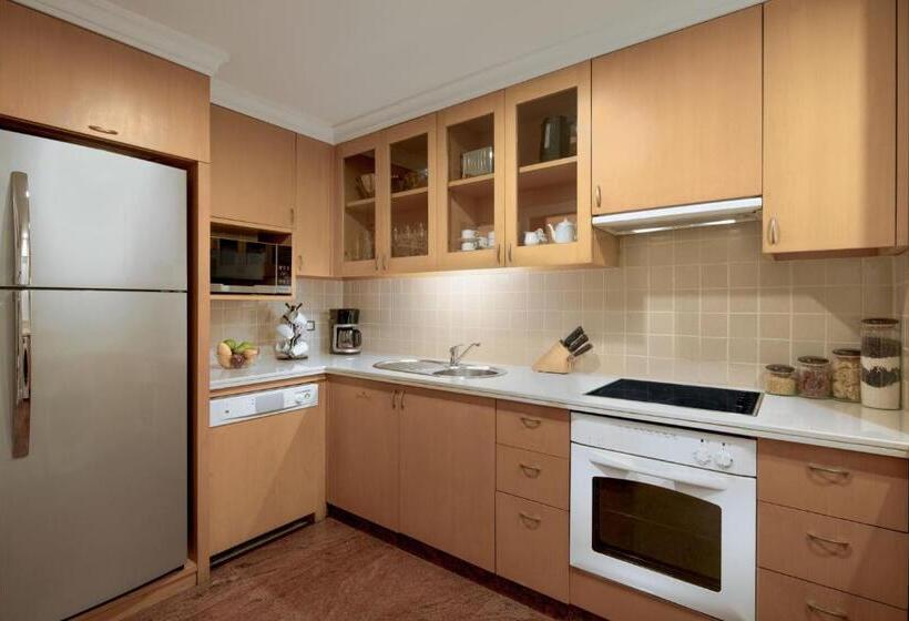 2 Bedroom Suite, Mayfair Bangkok Marriott Executive Apartments