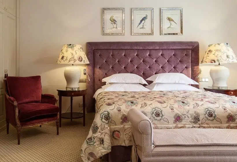 سوییت جونیور, Narutis Hotel Small Luxury Hotels Of The World