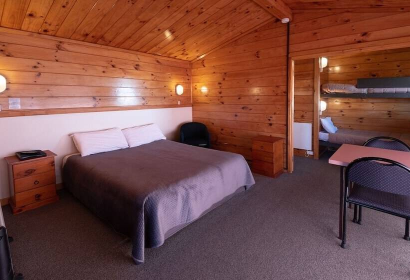 בקתה, Skotel Alpine Resort