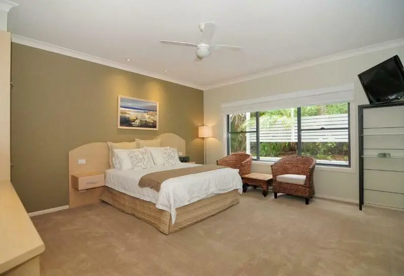 クイーンサイズベッドのスイートルーム, Ceespray   Accommodation In Huskisson   Jervis Bay