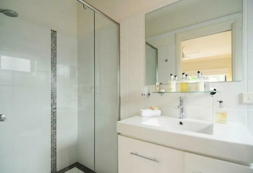 クイーンサイズベッドのスイートルーム, Ceespray   Accommodation In Huskisson   Jervis Bay