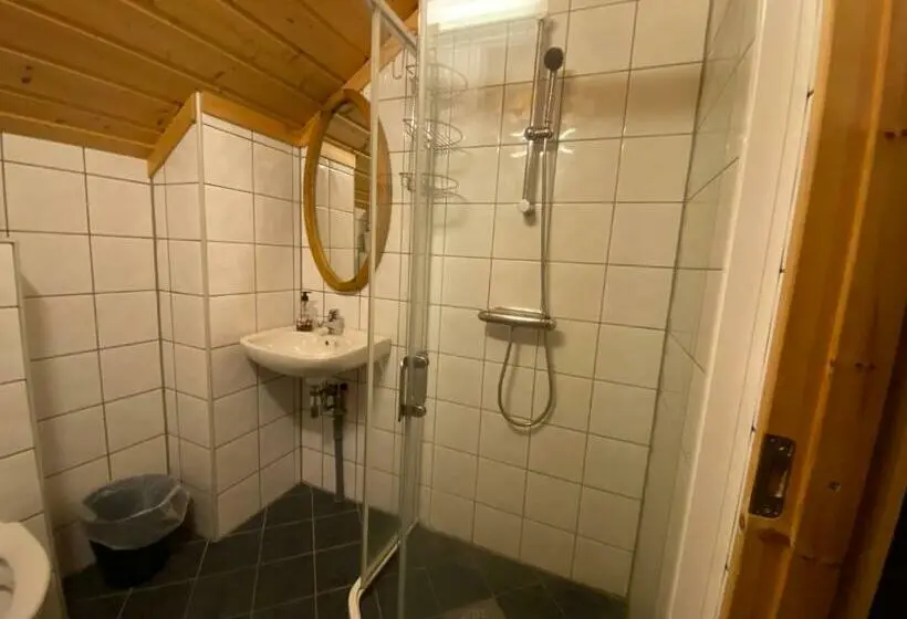 اتاق استاندارد چهار تخته, Hakkesetstølen Fjellstugu