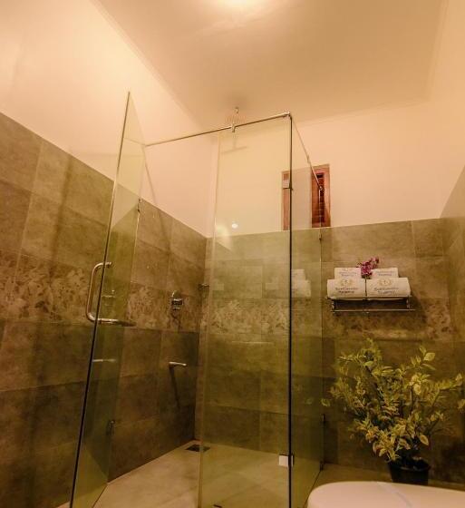 غرفة ديلوكس, Seethawaka Regency