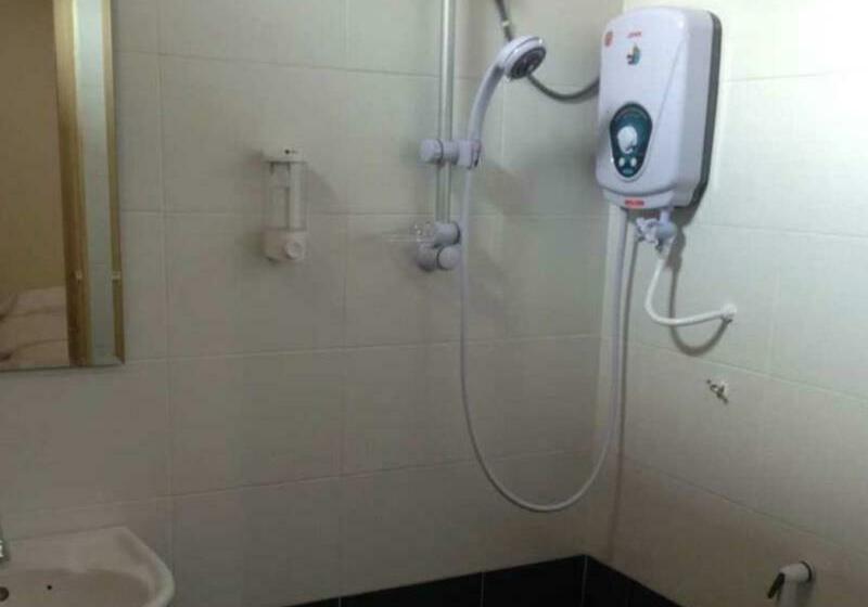 샬레, First Guest House