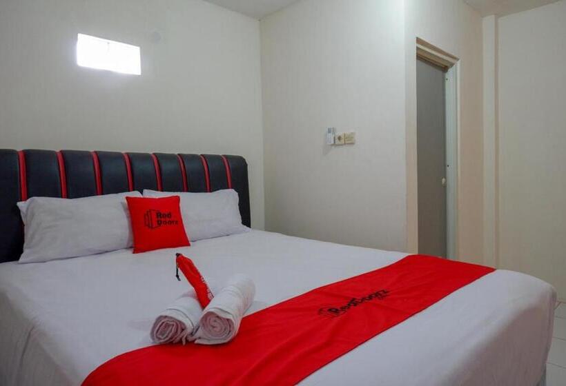 Номер Economy, Reddoorz Syariah Near Gor Satria 4