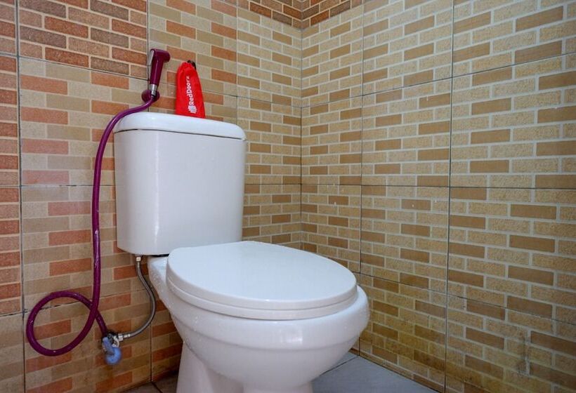 Номер Стандарт, Reddoorz Syariah Near Gor Satria 4