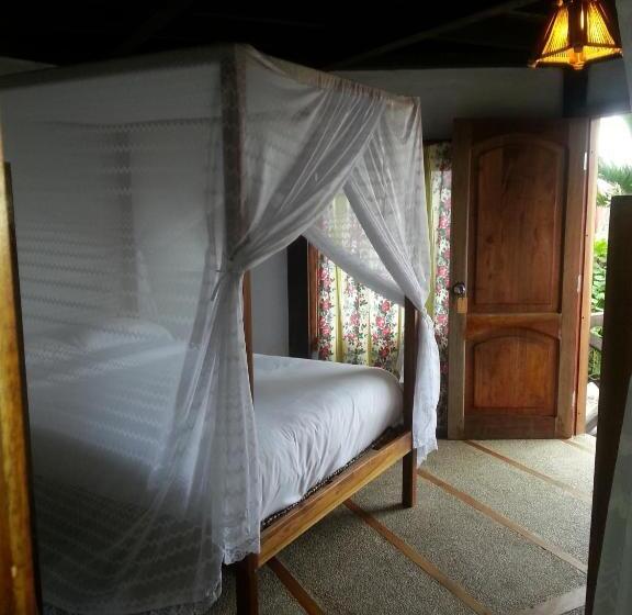 Трехместный Номер Стандарт Вид на Сад, Cabañas El Manglar