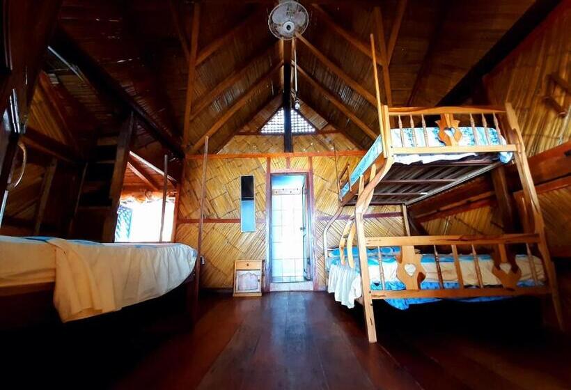 Четырехместный Номер Стандарт Вид на Море, Hostal Mirada Al Mar