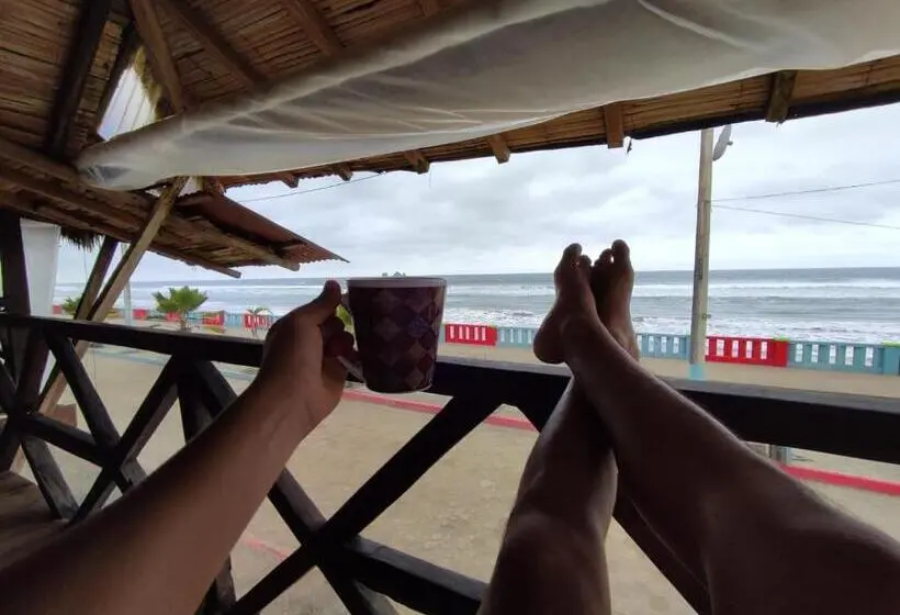 景色の見えるスタンダード４人部屋, Hostal Mirada Al Mar