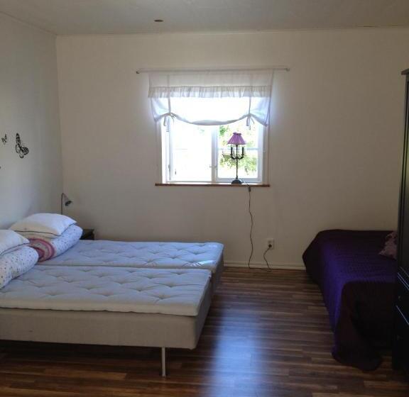 חדר סטנדרט לשלושה עם חדר אמבטיה משוף, åsa Jutegård