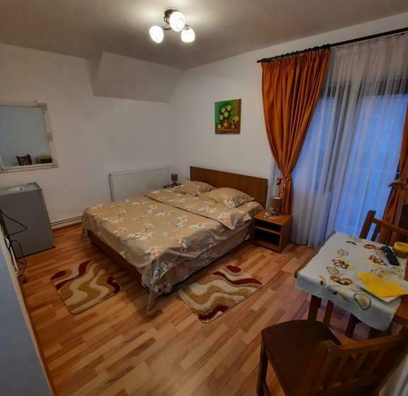 חדר סטנדרט, Pensiunea Maria Elena