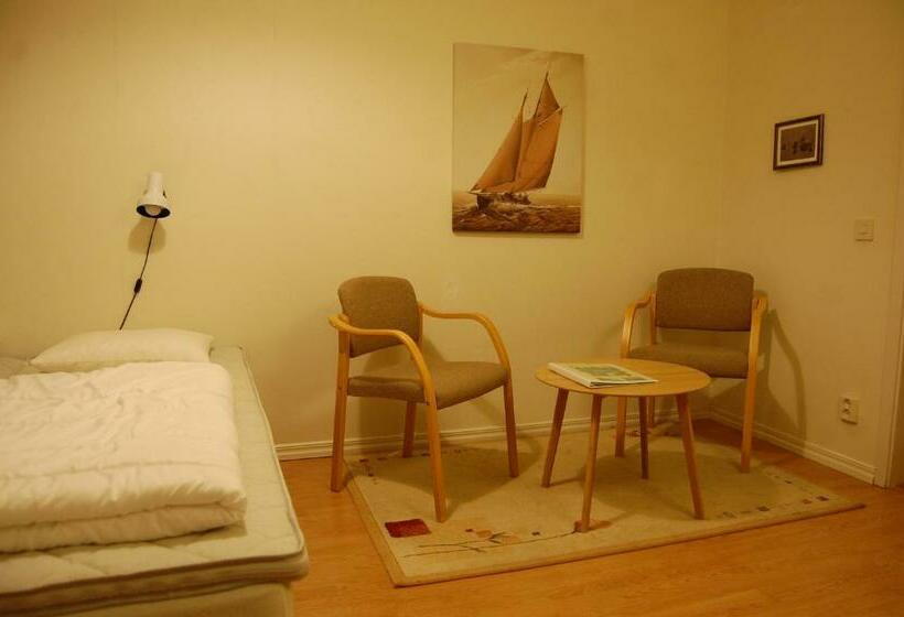 غرفة عائلية حمام مشترك, Kanalvillan