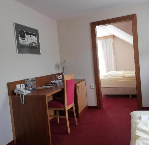 Трехместный Номер Комфорт, Penzión Kovox